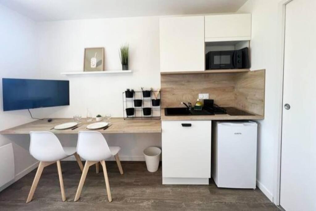 Suite Le Studio Mangue - Cosy & Vue Sur Le Jardin - Plages A Proximite Saint-Nazaire  Extérieur photo